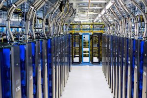 mercedes-benz-and-microsoft-collaborate-to-boost-p