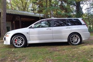 mitsubishi lancer evo ix wagon for sale (10)