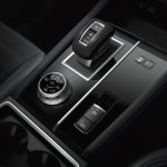 mitsubishi-outlander-goes-black-in-japan-with-new- (3)