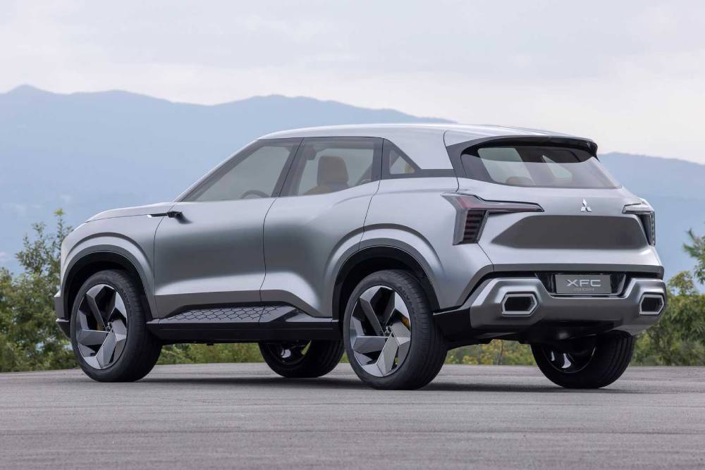 https://autogreeknews.gr/wp-content/uploads/2022/10/mitsubishi-xfc-concept-7.jpg