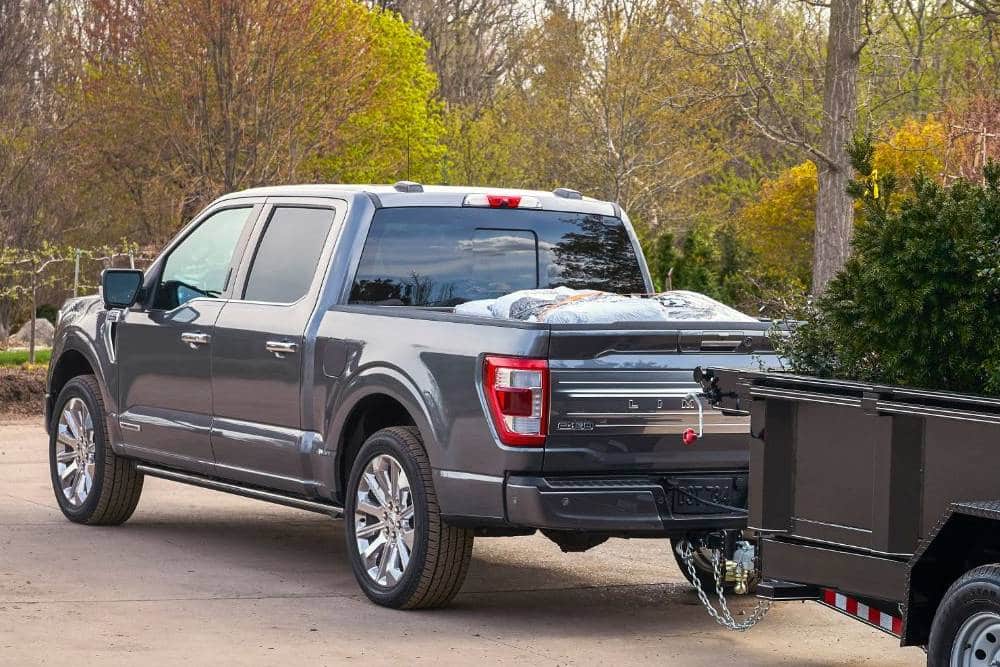https://autogreeknews.gr/wp-content/uploads/2022/10/the-ford-f-150-pickup-truck-is-coming-to-europe-in-2.jpg