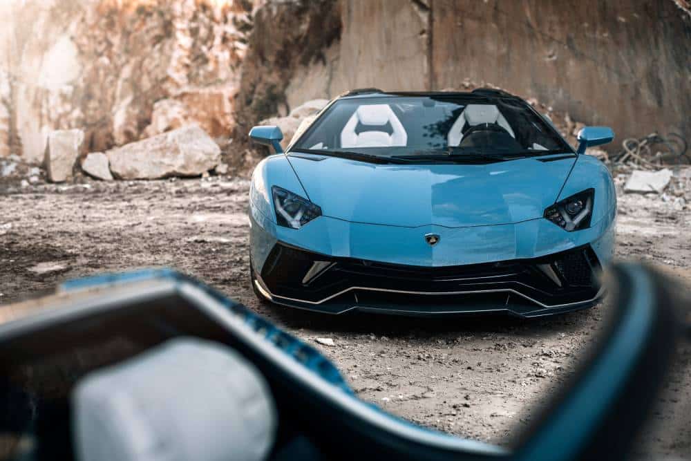 https://autogreeknews.gr/wp-content/uploads/2022/10/the-lamborghini-aventador-is-officially-dead-final-6.jpg
