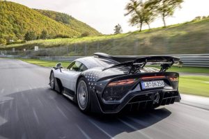 1063-hp-mercedes-amg-one-sets-a-new-nurburgring-re (1)