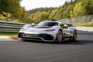 1063-hp-mercedes-amg-one-sets-a-new-nurburgring-re (5)