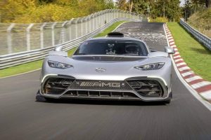 1063-hp-mercedes-amg-one-sets-a-new-nurburgring-re (6)