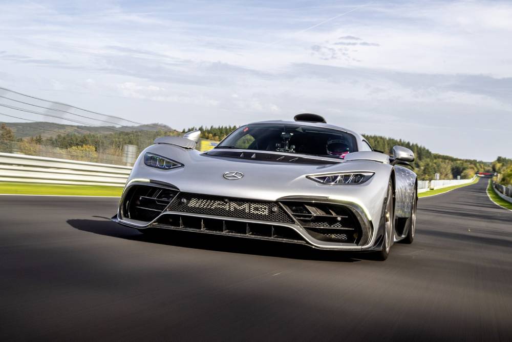 https://autogreeknews.gr/wp-content/uploads/2022/11/1063-hp-mercedes-amg-one-sets-a-new-nurburgring-re-7.jpg