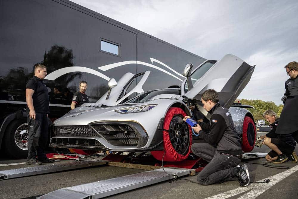 https://autogreeknews.gr/wp-content/uploads/2022/11/1063-hp-mercedes-amg-one-sets-a-new-nurburgring-re-8.jpg
