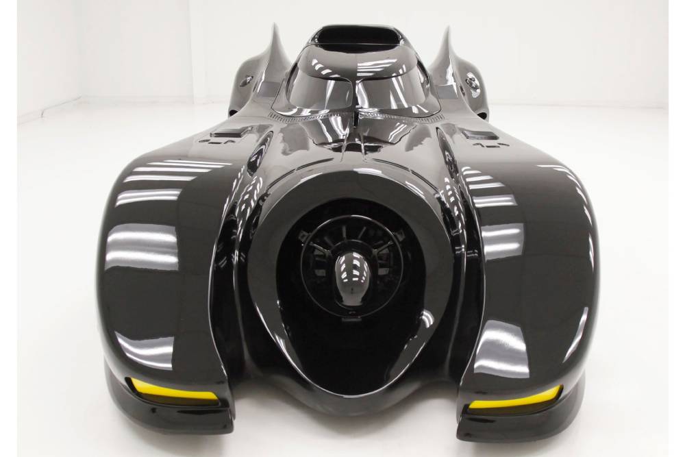 https://autogreeknews.gr/wp-content/uploads/2022/11/1989-batmobile-w-b-4.jpg