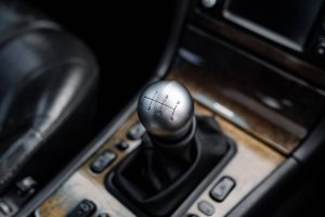 Είδος προς εξαφάνιση το χειροκίνητο κιβώτιο στα νέα αυτοκίνητα