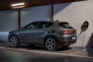 2023-Alfa-Romeo-Tonale-Q4-PHEV-00007