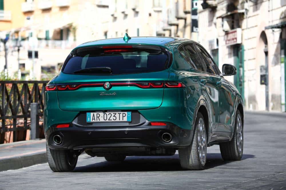 https://autogreeknews.gr/wp-content/uploads/2022/11/2023-Alfa-Romeo-Tonale-Q4-PHEV-00026.jpg