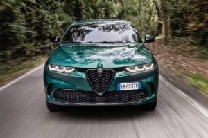 2023-Alfa-Romeo-Tonale-Q4-PHEV-00044