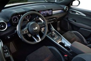 2023-Alfa-Romeo-Tonale-Q4-PHEV-00049