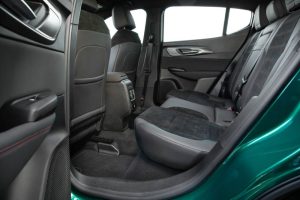 2023-Alfa-Romeo-Tonale-Q4-PHEV-00052