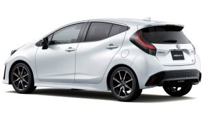 2023-toyota-aqua-gr-sport (3)