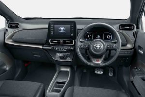 2023-toyota-aqua-gr-sport (9)
