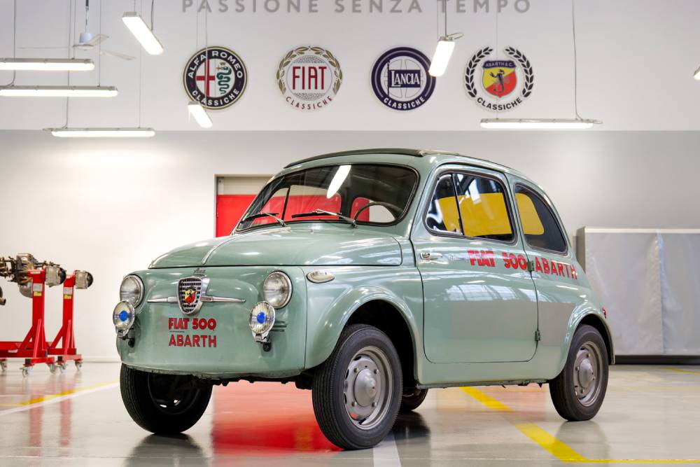 https://autogreeknews.gr/wp-content/uploads/2022/11/Abarth-Classiche-500-Record-Monza-58-00009.jpg