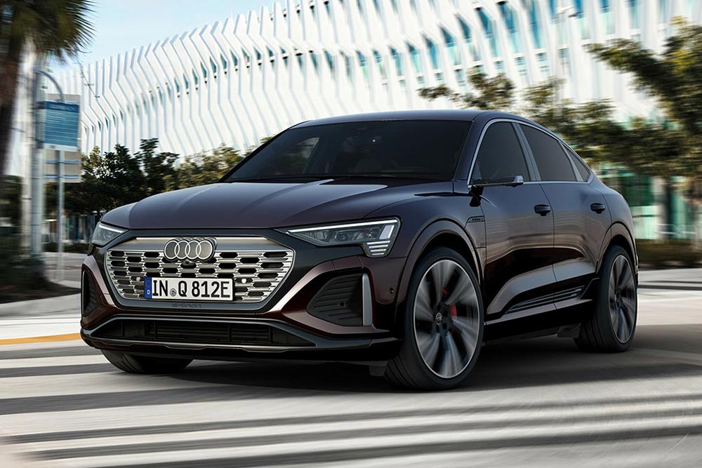 https://autogreeknews.gr/wp-content/uploads/2022/11/Audi-Q8-e-tron-8a.jpg