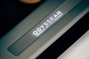 Bentley-Bentayga-Odyssean-Edition-14