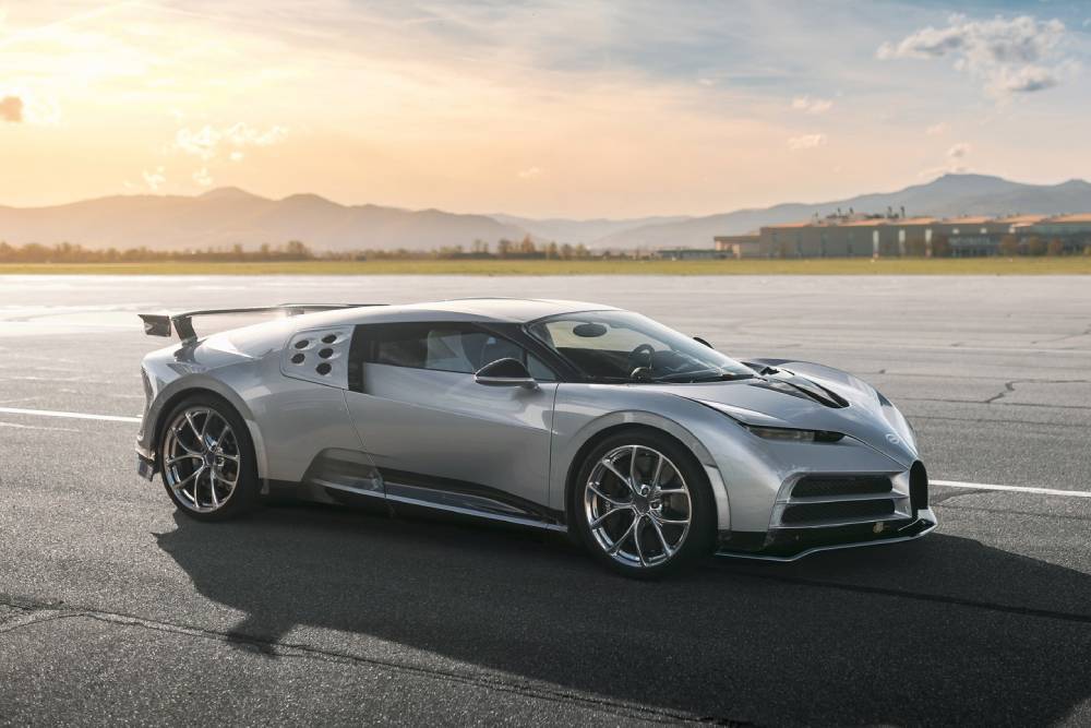 https://autogreeknews.gr/wp-content/uploads/2022/11/Bugatti-Centodieci-5.jpg