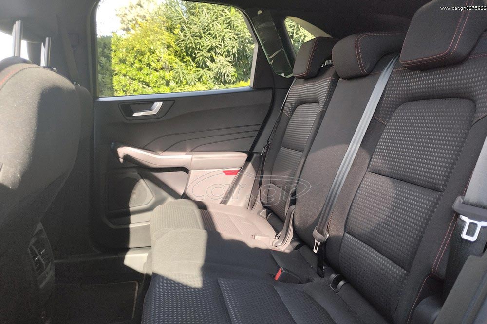 https://autogreeknews.gr/wp-content/uploads/2022/11/Ford-Kuga-2022-CarCenter-6.jpg