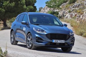 Ford-Kuga-PHEV strofi