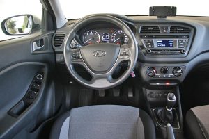 Hyundai-i20-2015-(9)