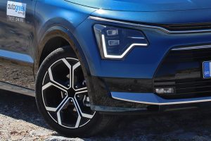 Kia-Niro-HEV-front