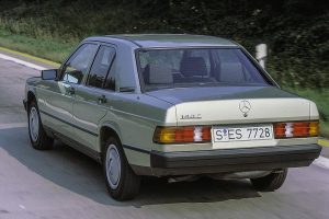 Mercedes-Benz-190-(9)