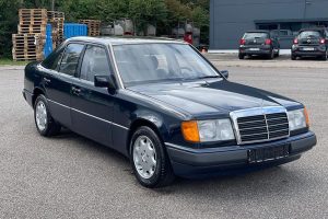 Mercedes-E-200-1990-(5)