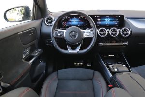 Mercedes EQA 300 4MATIC (14)