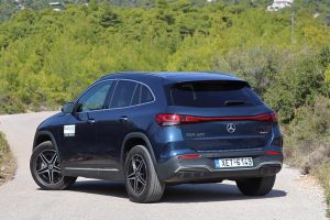 Mercedes EQA 300 4MATIC (19)