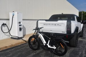Recon-Hummer-EV-AWD-EBIKE-(7)