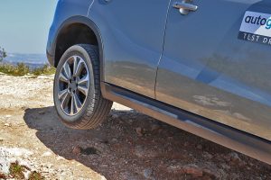 Suzuki-Vitara-4×4-off-road