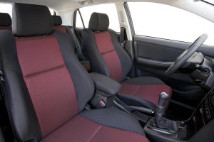 Toyota-Corolla-2004-interior