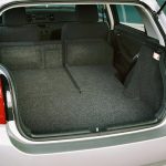 Toyota-Corolla-2004-luggage