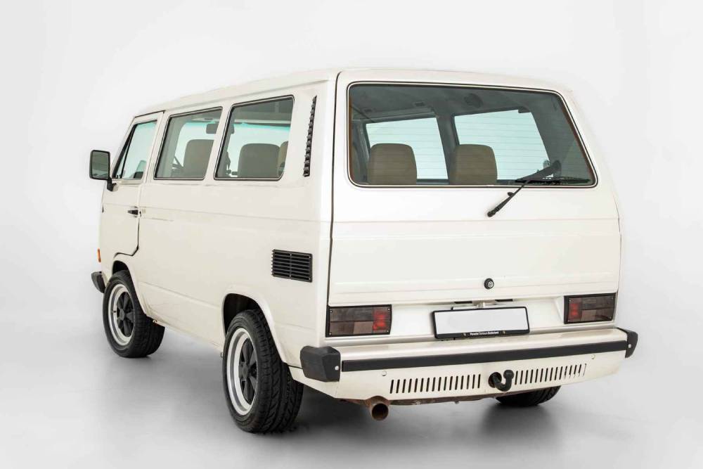 https://autogreeknews.gr/wp-content/uploads/2022/11/VW-T3-B32-by-Porsche-2.jpg