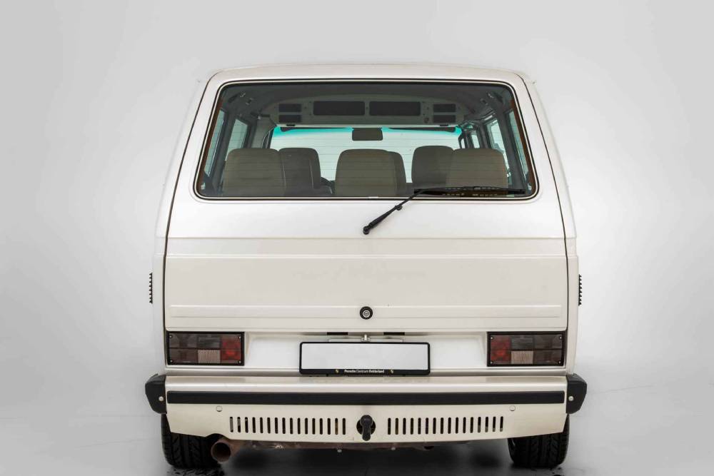 https://autogreeknews.gr/wp-content/uploads/2022/11/VW-T3-B32-by-Porsche-4.jpg