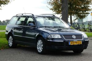 VW_Passat_Variant_TDI_2005-2