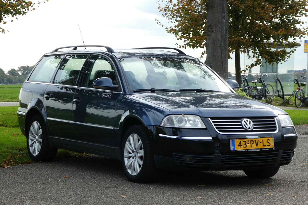 https://autogreeknews.gr/wp-content/uploads/2022/11/VW_Passat_Variant_TDI_2005-2.jpg
