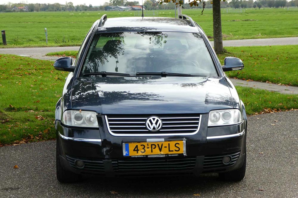 https://autogreeknews.gr/wp-content/uploads/2022/11/VW_Passat_Variant_TDI_2005.jpg