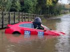 a-vauxhall-insignia-can-t-cross-a-flooded-ford-get