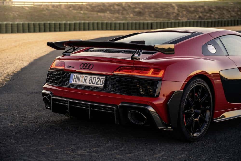 https://autogreeknews.gr/wp-content/uploads/2022/11/audi-r8-gt-limited-edition-launches-with-602-horse-6.jpg