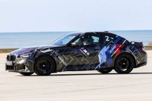 bmw-m-mixed-reality-experience-with-the-m2 (4)