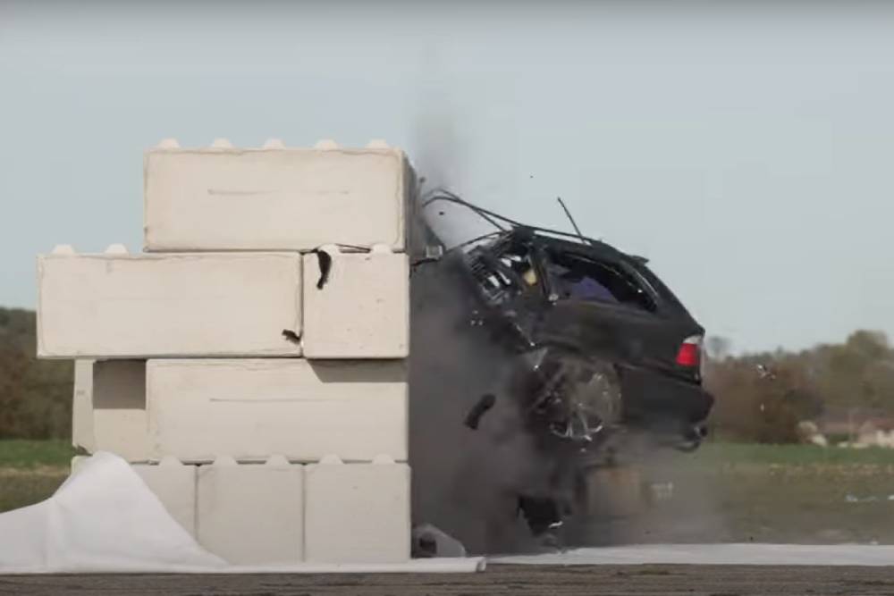 https://autogreeknews.gr/wp-content/uploads/2022/11/homebrew-crash-test-shows-how-and-why-speed-kills-.jpg