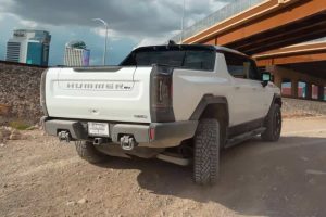 hummer ev wrecked after 9 miles