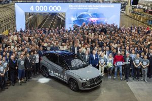 hyundai-manufacturing-czech-4-millionth-vehicle-01