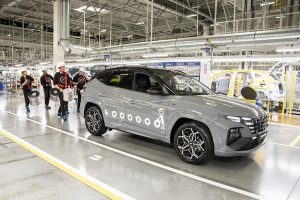 hyundai-manufacturing-czech-4-millionth-vehicle-07