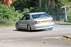 lexus is 200 roundabout