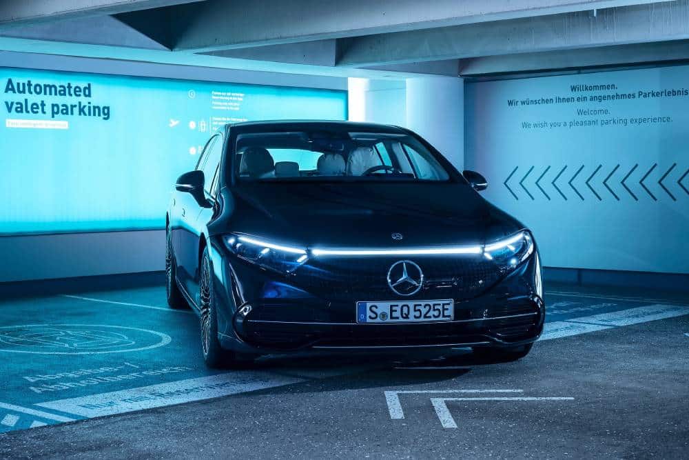 https://autogreeknews.gr/wp-content/uploads/2022/11/mercedes-intelligent-park-pilot-6.jpg